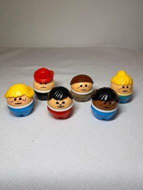 Little Tikes Toddle Tots Round  Boy/Girl Figure Toys 1.75" Vintage. set of 6